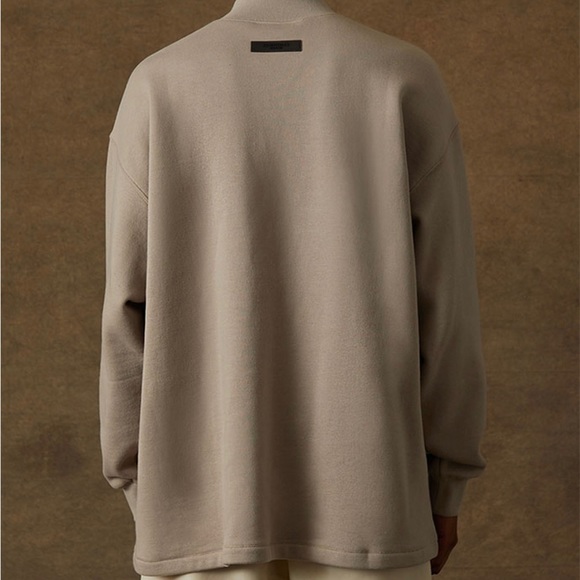 Essentials Fear Of God Smoke Relaxed Crew Neck Sweatshirt - Picture 6 of 7
